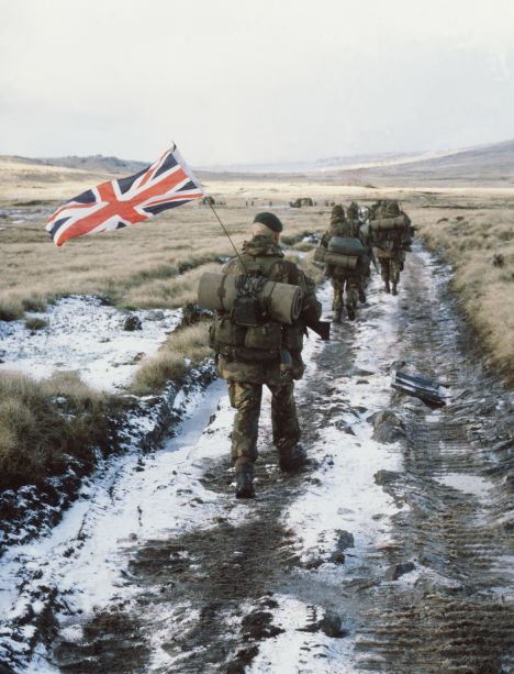 Royal%20Marines%20-%20Falklands.jpg